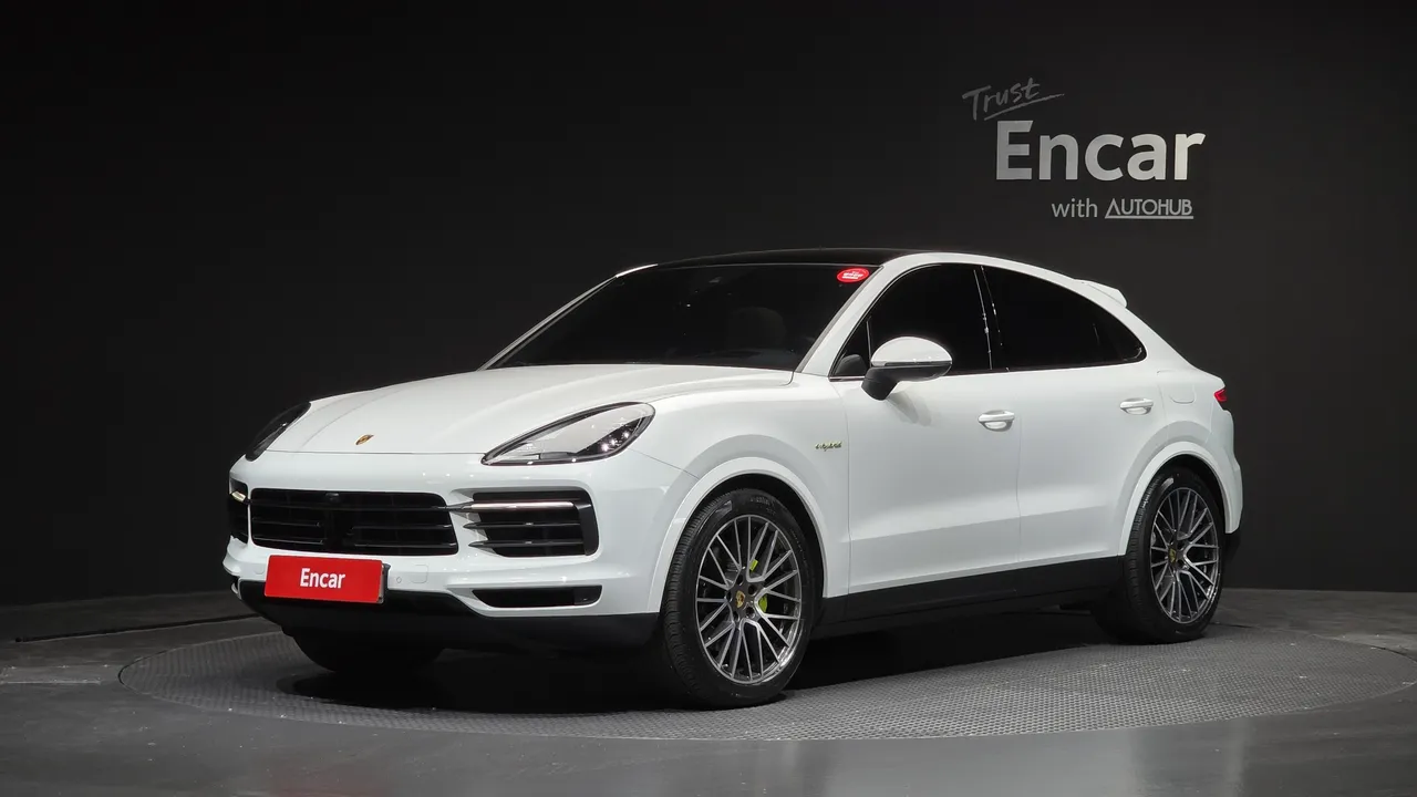 2023 Porsche Cayenne 3.0 E-Hybrid Coupe