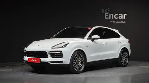 2023 Porsche Cayenne 3.0 E-Hybrid Coupe
