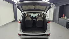 2023 Kia Carnival Gasoline 9-Seater Hi-Limousine — фото 16