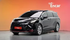 2021 Toyota Sienna 2.5 Hybrid 2WD, чёрный — фото 1