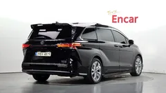 2021 Toyota Sienna 2.5 Hybrid 2WD, чёрный — фото 2