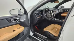 2024 Volvo V60 B5 Ultimate AWD — фото 10