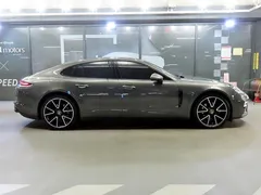 2022 Porsche Panamera 2.9 AWD Platinum Edition — фото 3