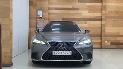 2022 Lexus LS 3.5 Luxury AWD — фото 3