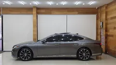 2022 Lexus LS 3.5 Luxury AWD — фото 5