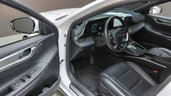 2023 Hyundai Grandeur 3.0 LPi Rent Car — фото 10