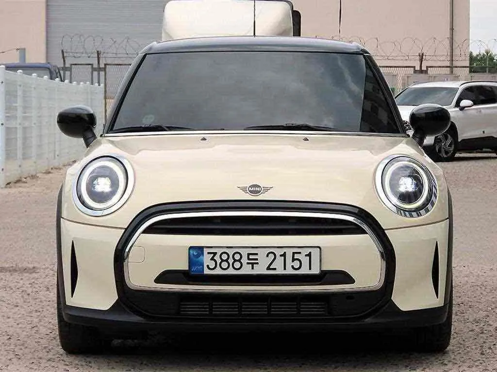 2023 Mini Cooper 5Door Classic Launch Pack