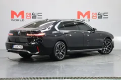2023 BMW 7-Series 740i sDrive M Sport — фото 3