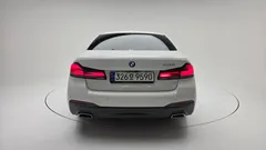 2022 BMW 5-Series 530i M Sport Package — фото 4