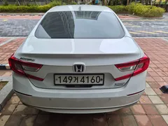 2021 Honda Accord 2.0 Hybrid Touring, белый — фото 4