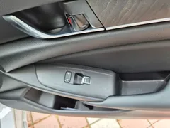 2021 Honda Accord 2.0 Hybrid Touring, белый — фото 20