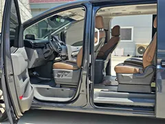 2023 Hyundai Staria L3.5 Lounge 9-Seater — фото 8