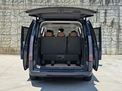 2023 Hyundai Staria L3.5 Lounge 9-Seater — фото 14