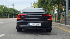2023 Volvo S90 B5 Ultimate Bright — фото 4