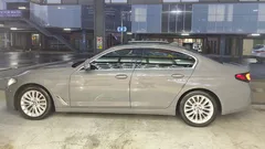 2022 BMW 5-Series 530i Luxury — фото 3