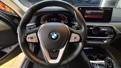 2022 BMW 5-Series 530i Luxury — фото 6