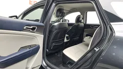 2023 Kia Sportage Signature 2WD — фото 15