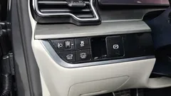 2023 Kia Sportage Signature 2WD — фото 17