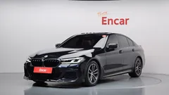 2022 BMW 5-Series 520i M Sport — фото 1