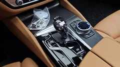 2022 BMW 5-Series 520i M Sport — фото 9