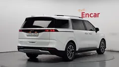 2023 Kia Carnival Diesel 9-Seater Prestige — фото 2