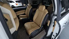 2023 Kia Carnival Diesel 9-Seater Prestige — фото 12