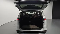 2023 Kia Carnival Diesel 9-Seater Prestige — фото 20