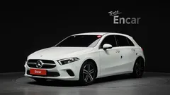 2022 Mercedes-Benz A-Class A220 Hatchback, белый — фото 1