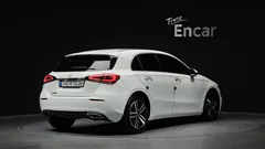 2022 Mercedes-Benz A-Class A220 Hatchback, белый — фото 2