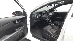 2023 Kia K3 1.6 Turbo GT 5Door — фото 10