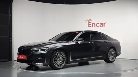 2022 BMW 7-Series 740i Design Pure Excellence
