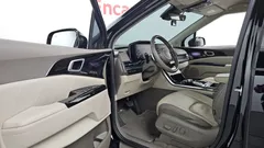 2023 Kia Carnival Diesel 9-Seater Hi-Limousine — фото 10