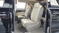 2023 Kia Carnival Diesel 9-Seater Hi-Limousine — фото 12