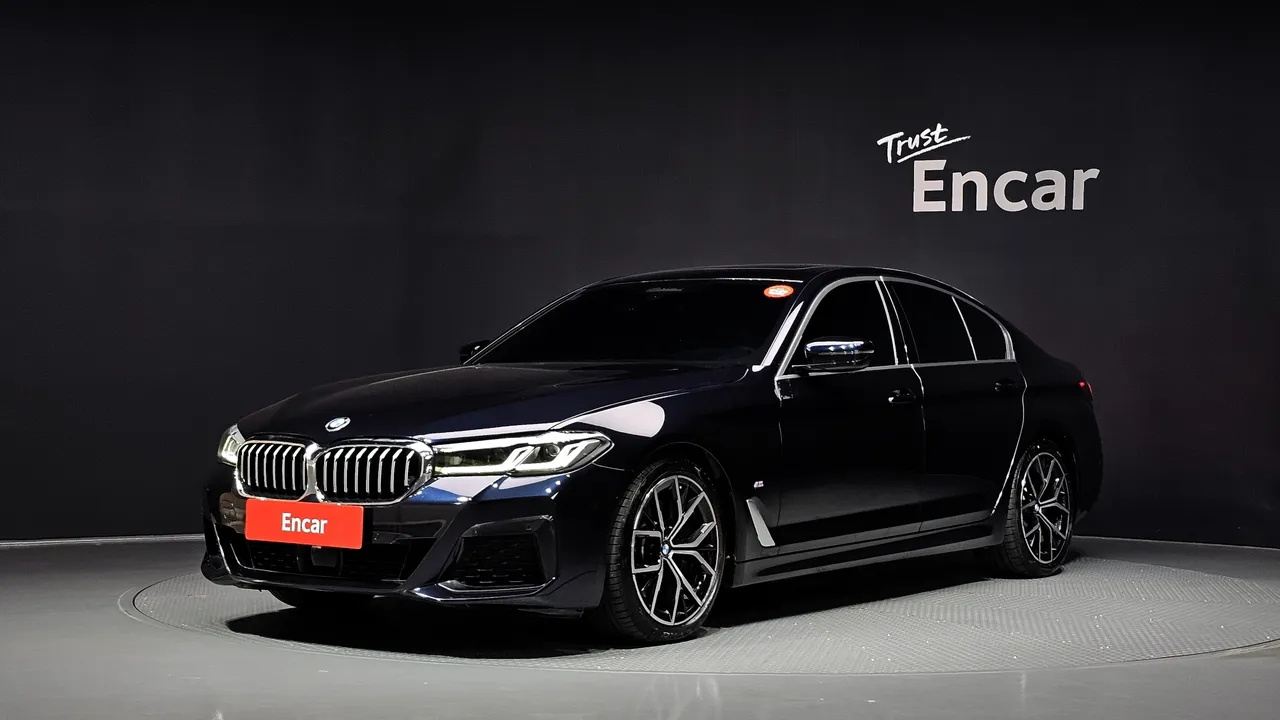 2022 BMW 5-Series 530i M Sport Package