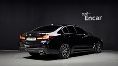 2022 BMW 5-Series 530i M Sport Package — фото 2
