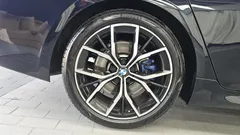 2022 BMW 5-Series 530i M Sport Package — фото 5