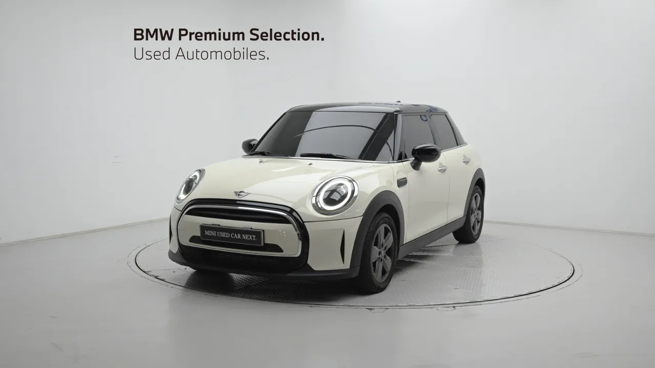 2023 Mini Cooper 5Door Classic