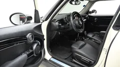 2023 Mini Cooper 5Door Classic — фото 15