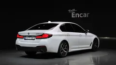 2023 BMW 5-Series 530i M Sport Package — фото 2