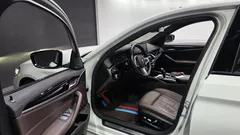 2023 BMW 5-Series 530i M Sport Package — фото 10