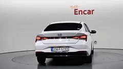 2023 Hyundai AVANTE Smart — фото 4