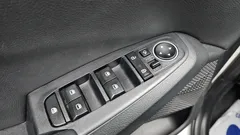 2023 Kia Seltos Gasoline 1.6 Turbo 2WD, белый — фото 13