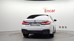 2022 BMW 5-Series 530e M Sport — фото 4
