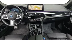 2022 BMW 5-Series 530e M Sport — фото 7