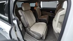 2023 Kia Carnival Diesel 7-Seater Signature — фото 11