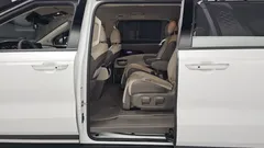 2023 Kia Carnival Diesel 7-Seater Signature — фото 12