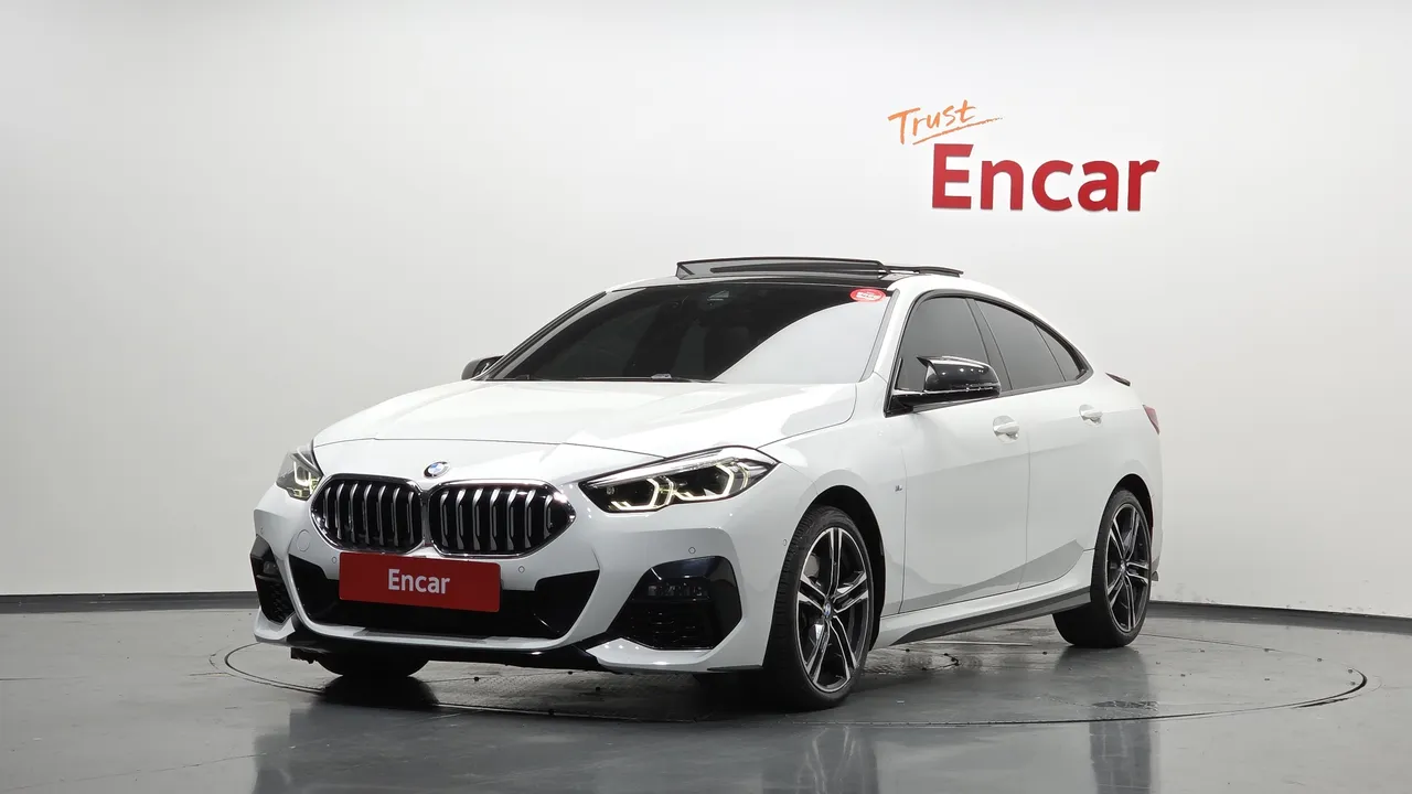 2023 BMW 2-Series 220i M Sports