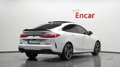 2023 BMW 2-Series 220i M Sports — фото 2