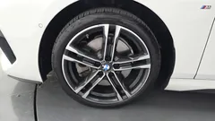 2023 BMW 2-Series 220i M Sports — фото 5