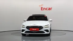 2023 Genesis G70 Gasoline 2.0T 2WD — фото 3